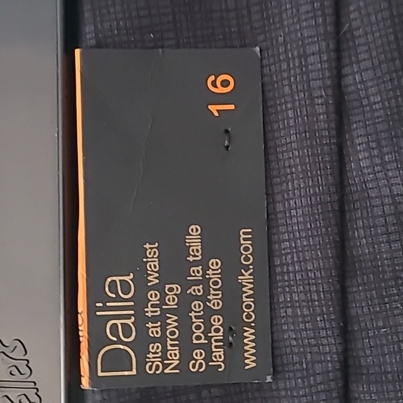 Dark Navy Plaid stretch pant. Sits at the waist and narrow leg size 16 - Picture 1 of 4